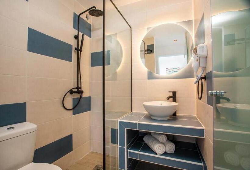 חדר דלוקס, Faliraki Premium