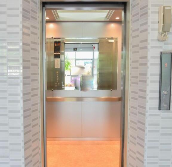 스탠다드 발코니 룸, Baan Yokmhanee