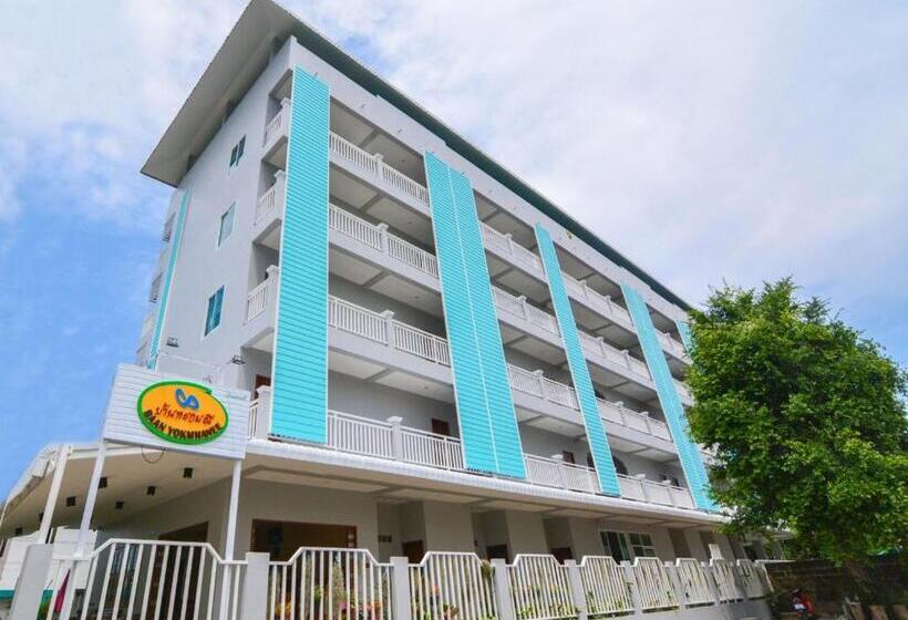 اتاق استاندارد با بالکن, Baan Yokmhanee