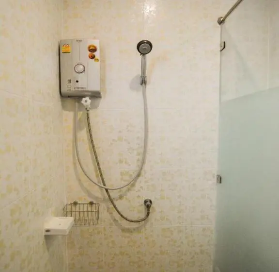 バルコニー付きスタンダードルーム, Baan Yokmhanee