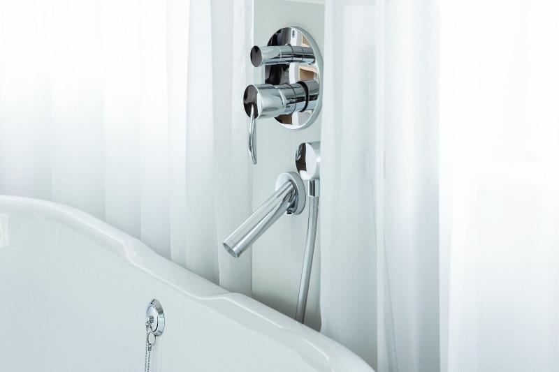 اتاق لوکس با تخت بزرگ, 101 Hotel, A Member Of Design Hotels
