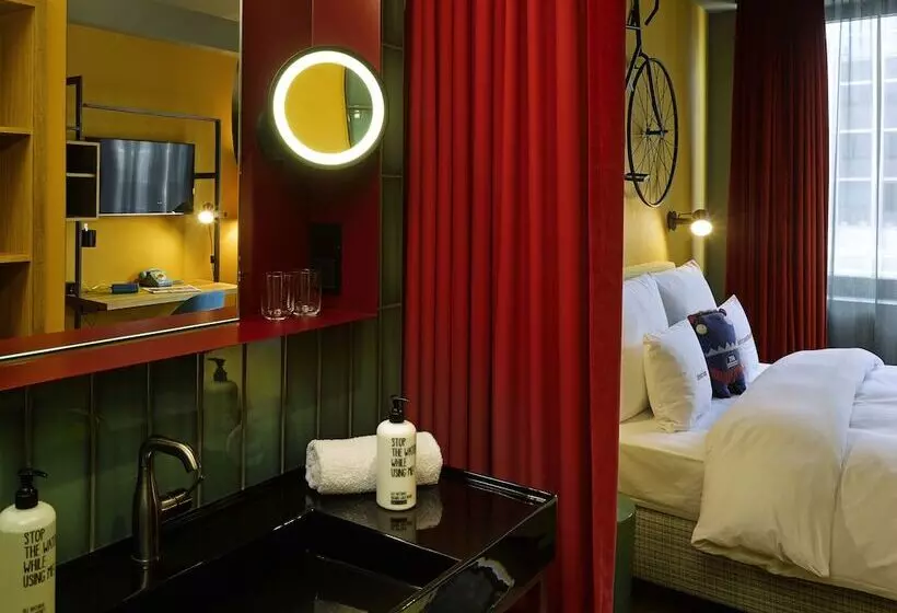 اتاق استاندارد, 25hours Hotel The Trip
