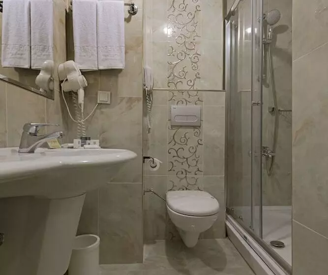 اتاق سوپریور سه تخته, Antique Roman Palace Museum Hotel   Adults Only Ultra All Inclusive