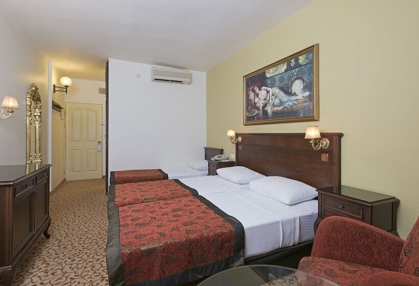 Трехместный Номер Superior, Antique Roman Palace Museum Hotel   Adults Only Ultra All Inclusive