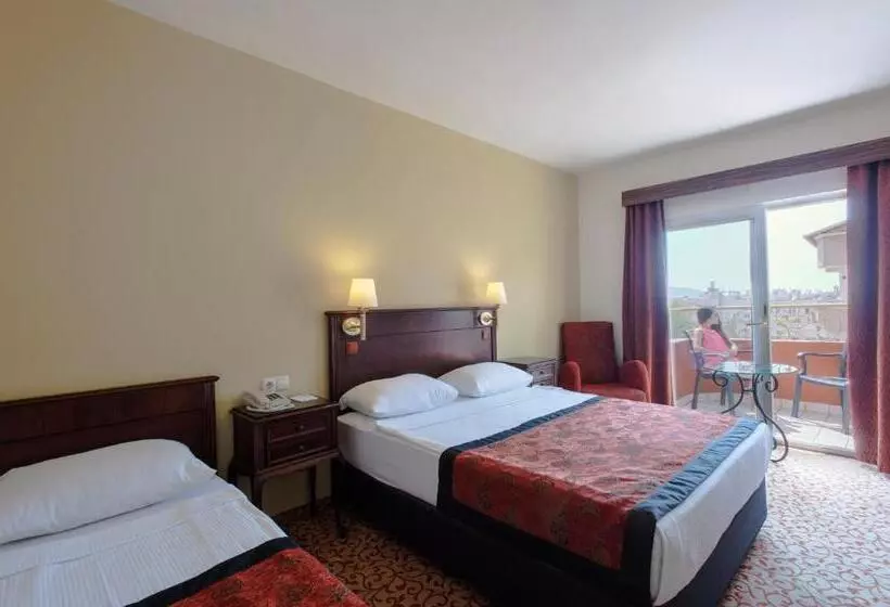 اتاق سوپریور سه تخته, Antique Roman Palace Museum Hotel   Adults Only Ultra All Inclusive