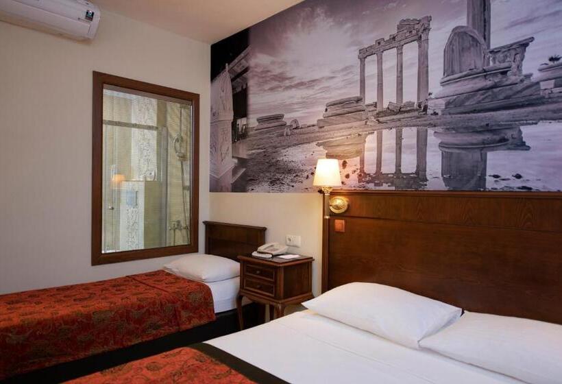 Трехместный Номер Superior, Antique Roman Palace Museum Hotel   Adults Only Ultra All Inclusive