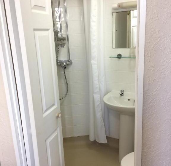 חדר סטנדרט, Clarence House