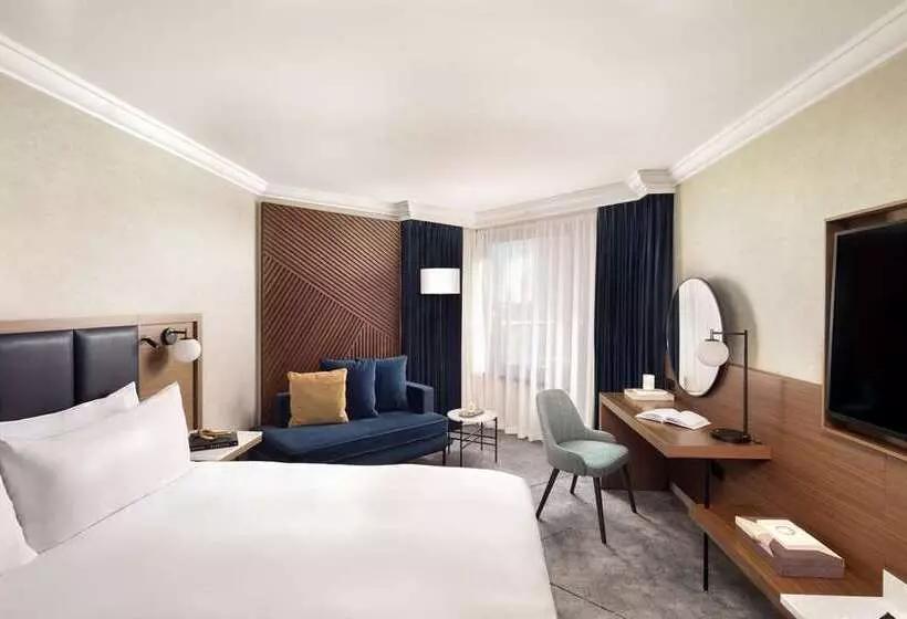 Executive Room King Size Bed