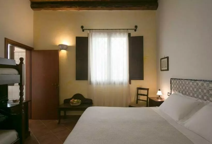 اتاق استاندارد چهار تخته, La Corte Del Sole