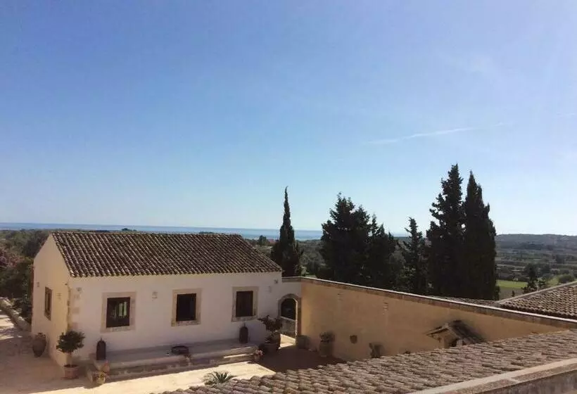 سوییت, La Corte Del Sole