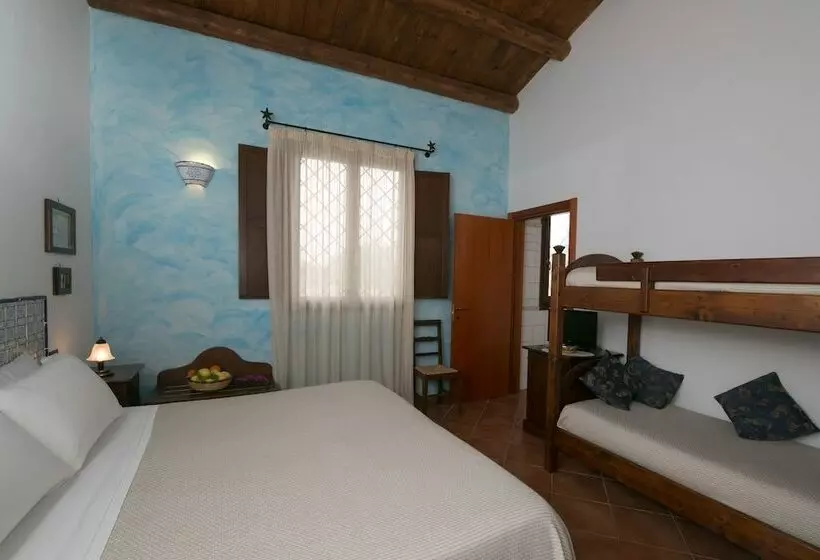 اتاق استاندارد چهار تخته, La Corte Del Sole