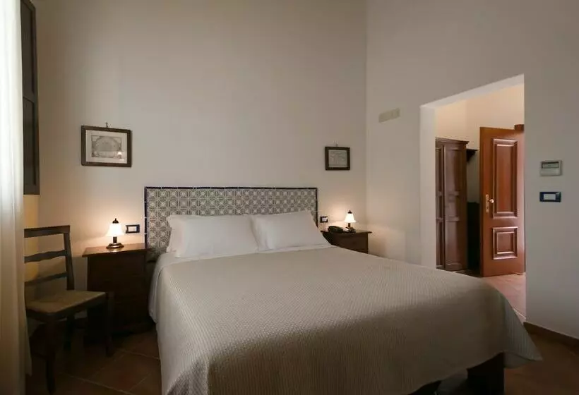 اتاق استاندارد چهار تخته, La Corte Del Sole