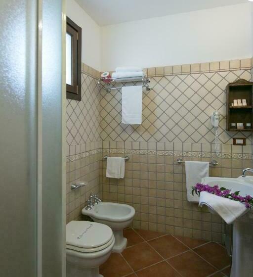 Номер Стандарт, La Corte Del Sole