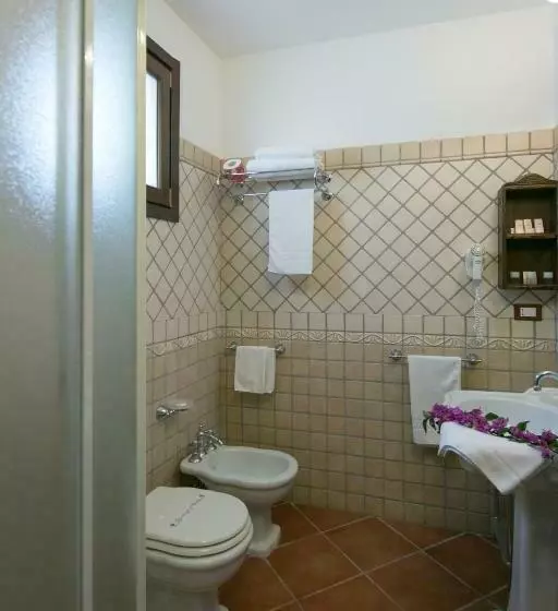 اتاق استاندارد, La Corte Del Sole