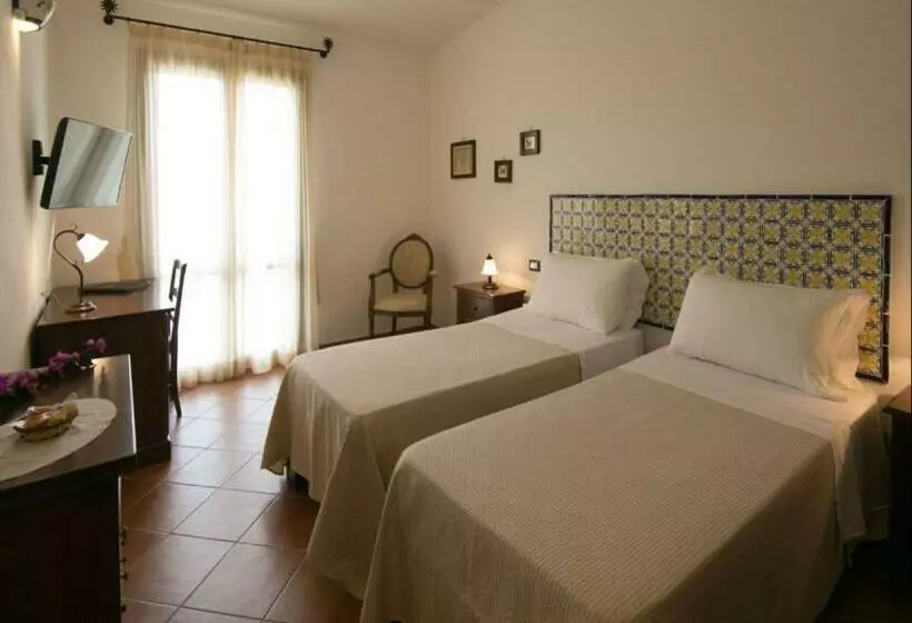 اتاق استاندارد, La Corte Del Sole