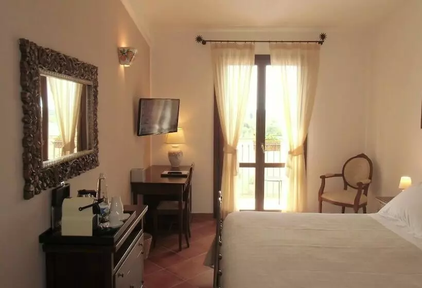 اتاق استاندارد, La Corte Del Sole