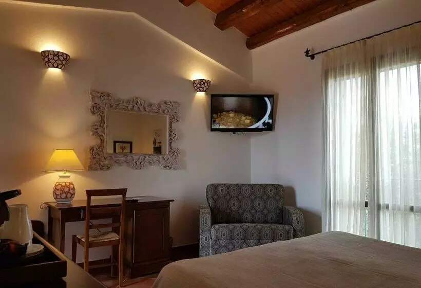 اتاق استاندارد, La Corte Del Sole