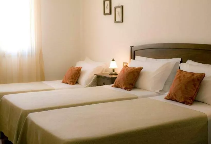 اتاق استاندارد سه نفره, La Corte Del Sole