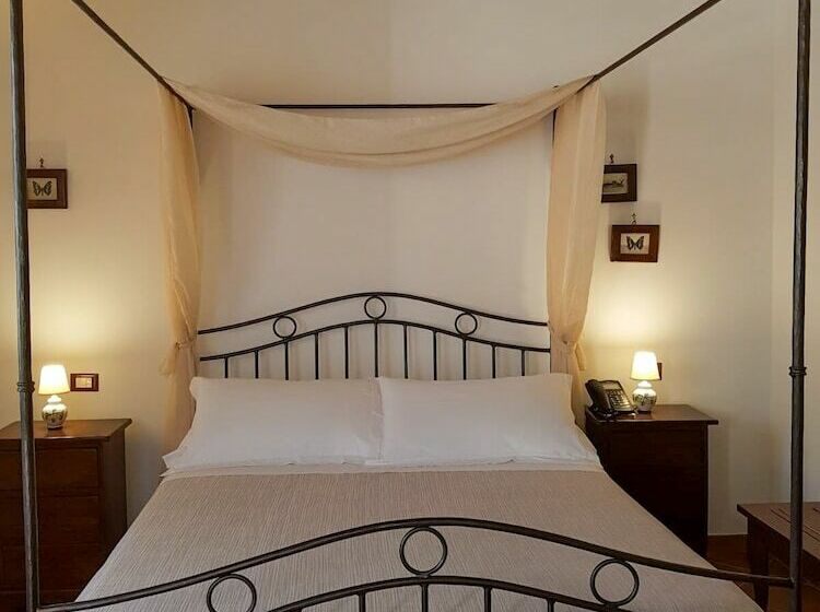 Romantic Room, La Corte Del Sole