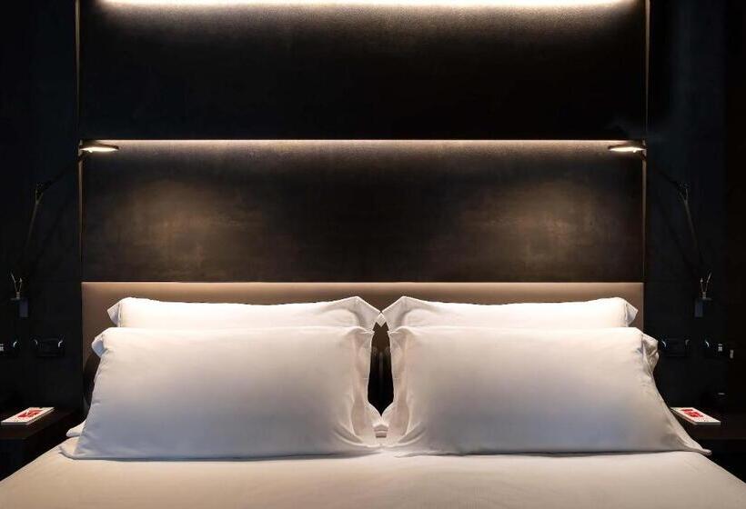 غرفة قياسية, Maranello Palace