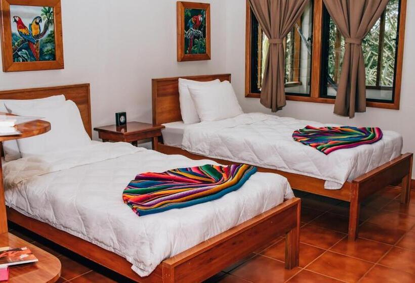 جناح عائلي, Mariposa Jungle Lodge