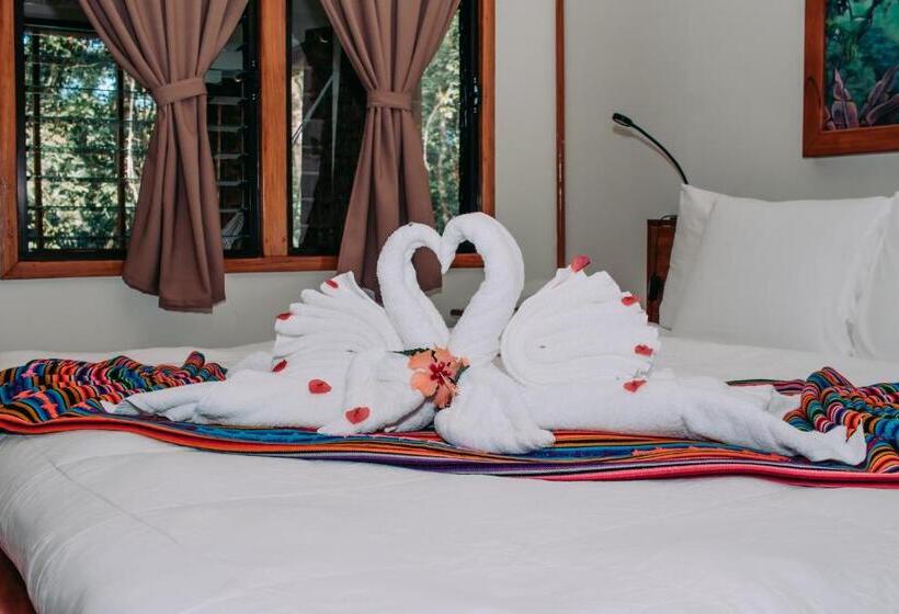 غرفة ديلوكس سرير كينج, Mariposa Jungle Lodge