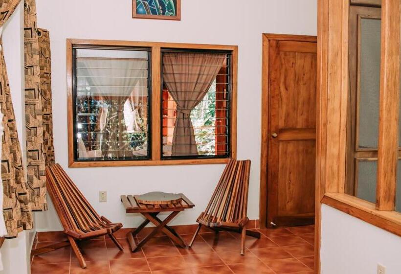 غرفة ديلوكس سرير كينج, Mariposa Jungle Lodge