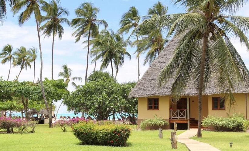 Люкс, Neptune Pwani Beach Resort & Spa Zanzibar All Inclusive