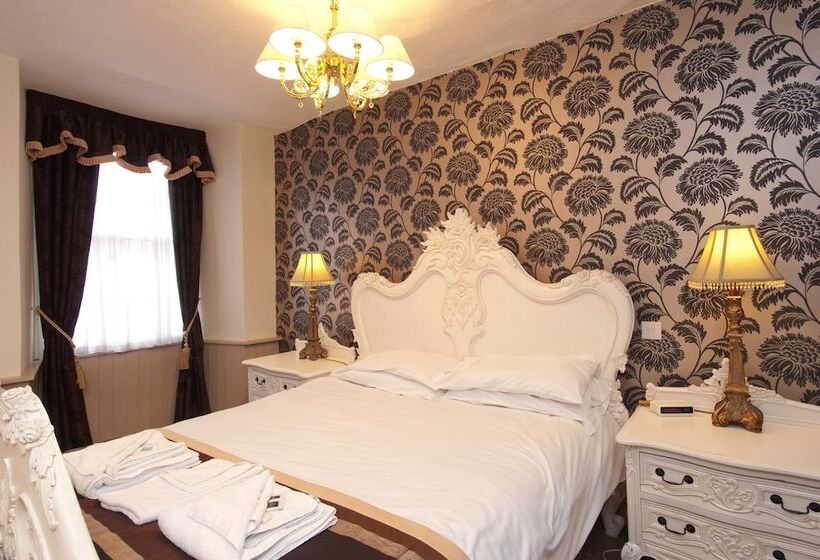 スーペリアールーム, The Old Crown Coaching Inn