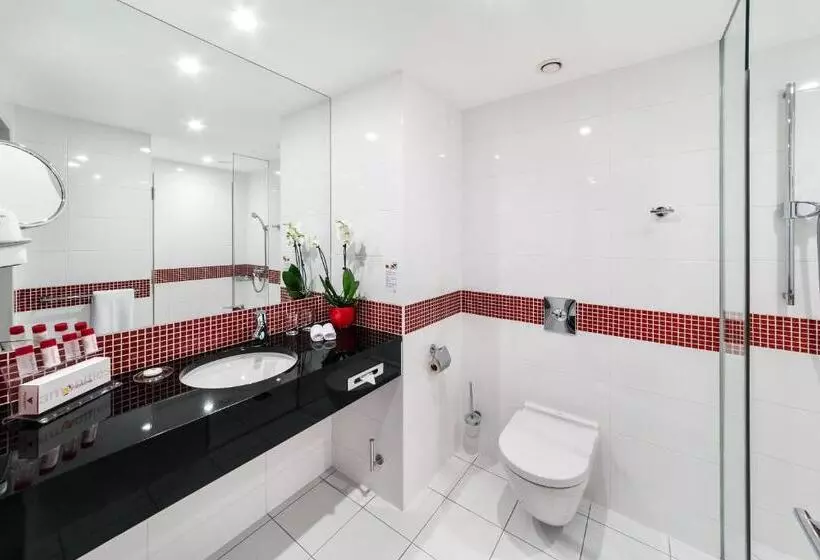 سوییت, Vienna House Easy By Wyndham Pilsen