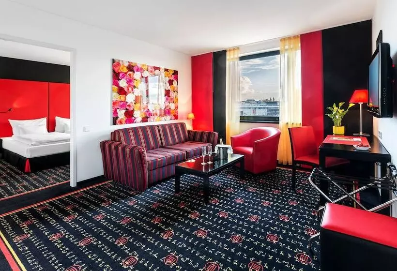 سوییت, Vienna House Easy By Wyndham Pilsen