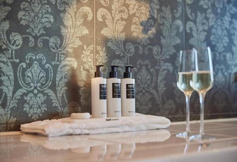 جناح جونيور, Westcord Fashion Hotel Amsterdam