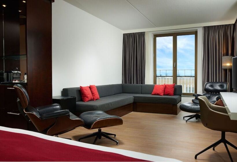 جناح جونيور, Westcord Fashion Hotel Amsterdam