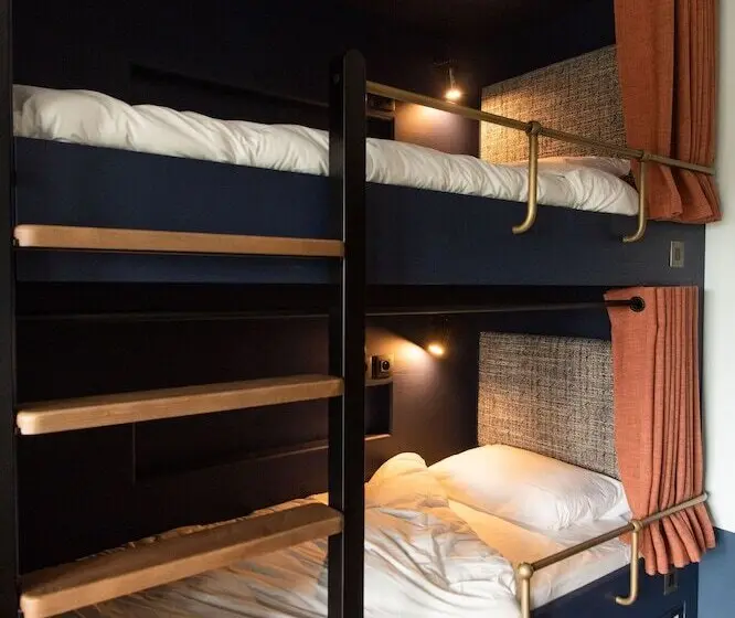Lit en Chambre Commune, The People Paris Nation