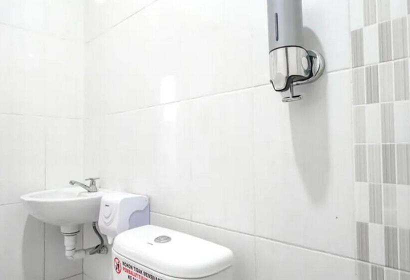 Номер Стандарт, De Malang Sweet Homestay Syariah Mitra Reddoorz