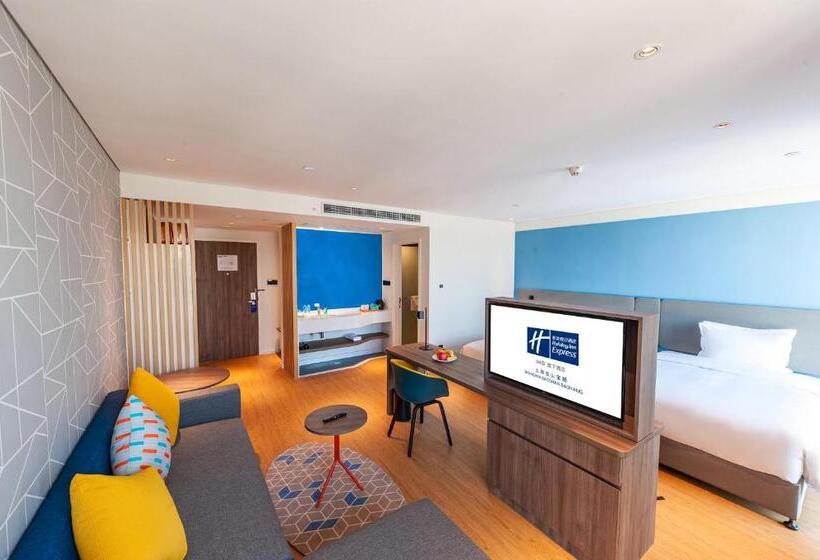 Suíte, Holiday Inn Express Shanghai Baoyang, An Ihg