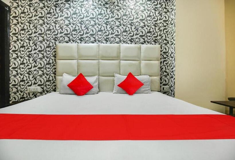 חדר קלאסי לשלושה, Oyo Ldh180  K10