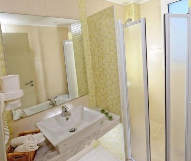 サイドオーシャンビュースタンダードルーム, Aeolos Beach Resort