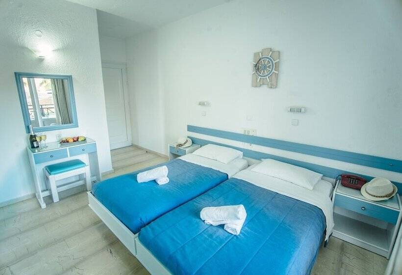 サイドオーシャンビュースタンダードルーム, Aeolos Beach Resort