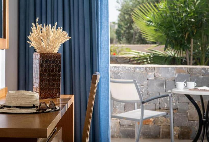 Трехместный Номер Superior, Aeolos Beach Resort