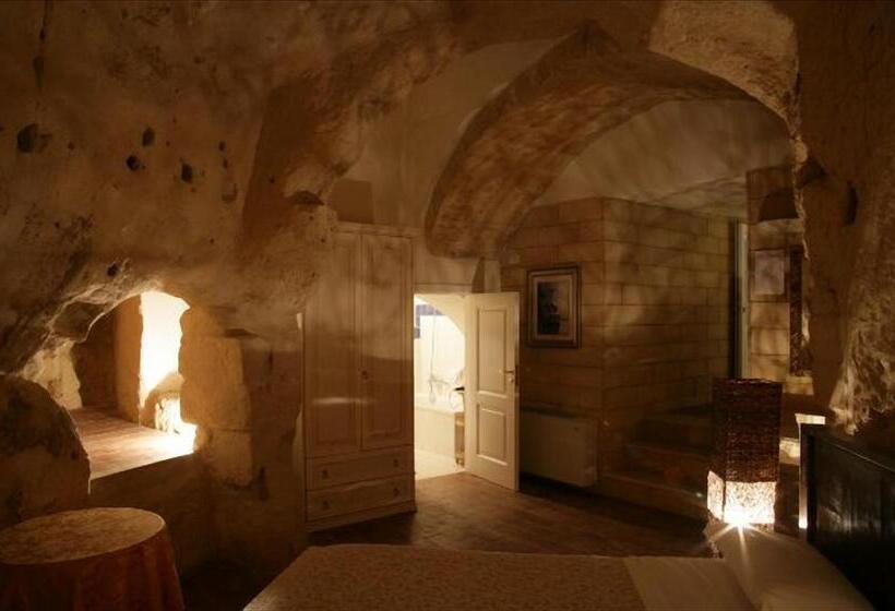 小型套房, Caveoso