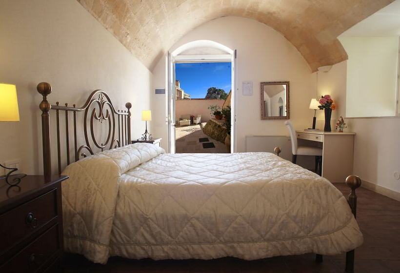 标准三人间, Caveoso