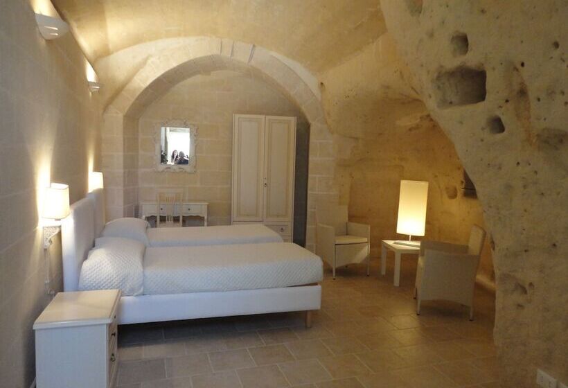 小型套房, Caveoso