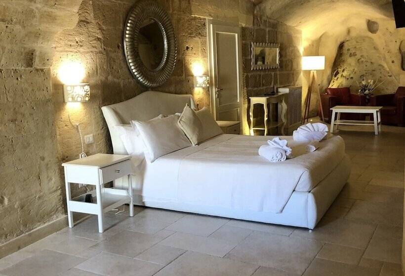 豪华套房, Caveoso