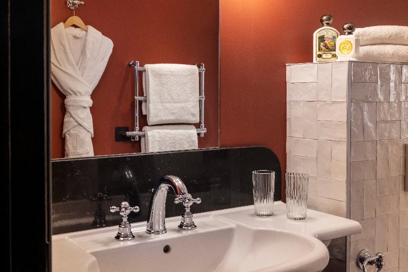 キングサイズベッドのスイートルーム, Holiday Inn Express & Suites Leesburg   Historic District, An Ihg