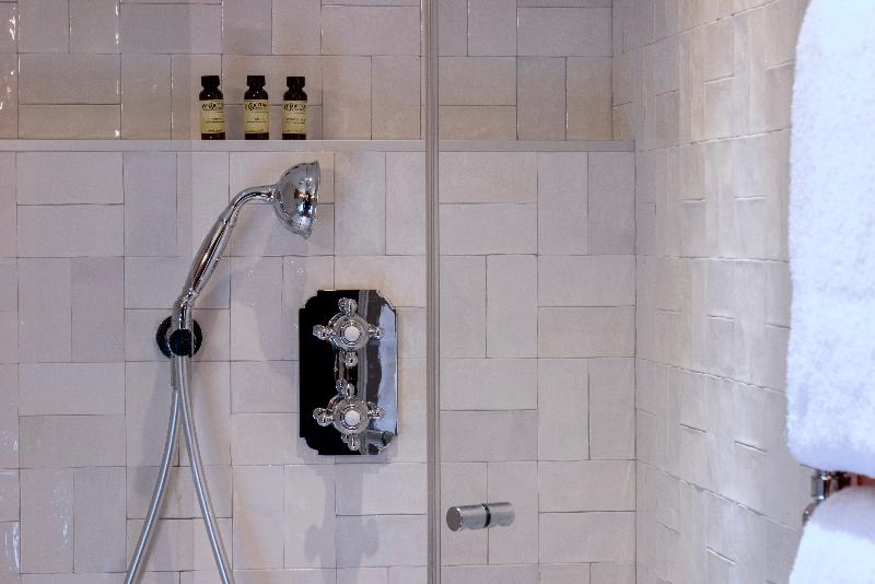 キングサイズベッドのスイートルーム, Holiday Inn Express & Suites Leesburg   Historic District, An Ihg