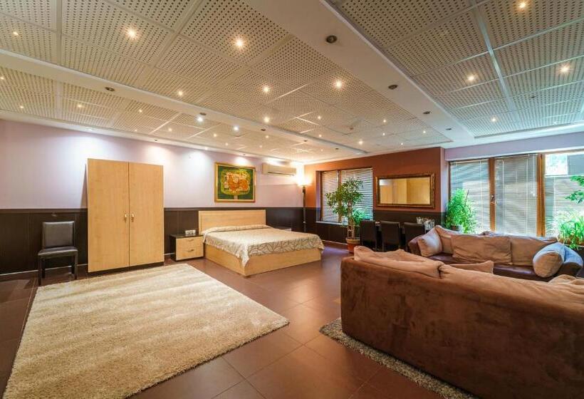 Pokój Czteroosobowy Deluxe, Ego   Free Parking   Top Central Location