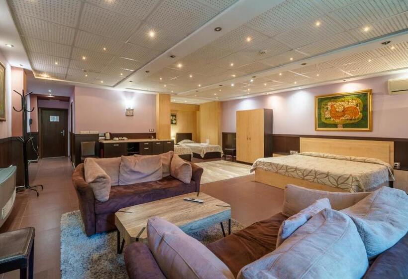 Pokój Czteroosobowy Deluxe, Ego   Free Parking   Top Central Location