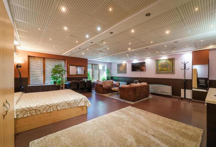 Pokój Czteroosobowy Deluxe, Ego   Free Parking   Top Central Location