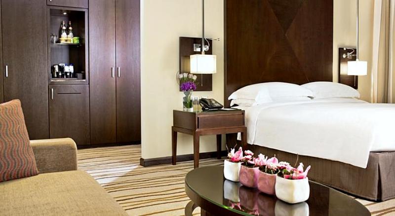 Номер Классика Кровать Кинг, Media Rotana Dubai